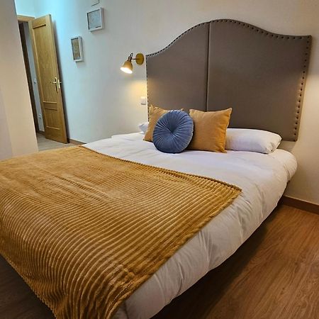 Apartamentos Palacio Azcarate Calle Calvario Ezcaray Eksteriør billede